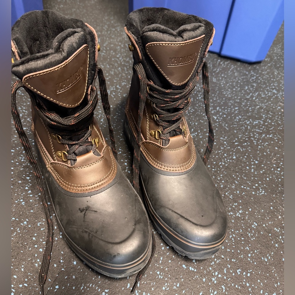 Khombu Black and Brown Men's Boots
